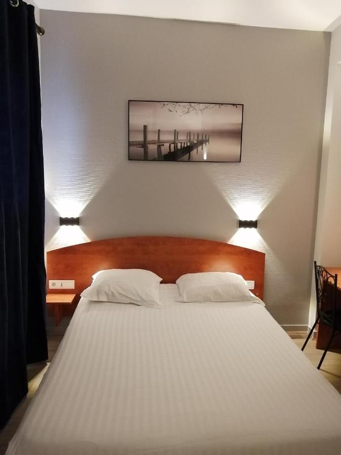 Hotel Des Lices - Angers Exterior photo